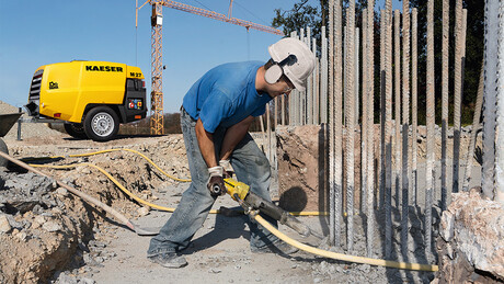 MOBILAIR M27 portable compressor