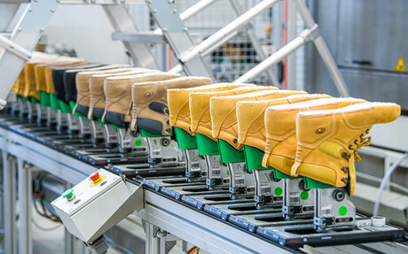 Kaeser Compressors reference project: Victor Footwear is responsible for the truly ‘Aussie Born and Bred’ Mongrel Boots brand of safety and non-safety work boots