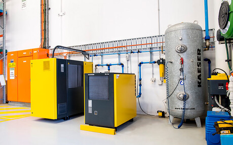 Operating a reliable compressed air system is essential to the manufacturing process – here the recently upgraded Kaeser compressed air system.