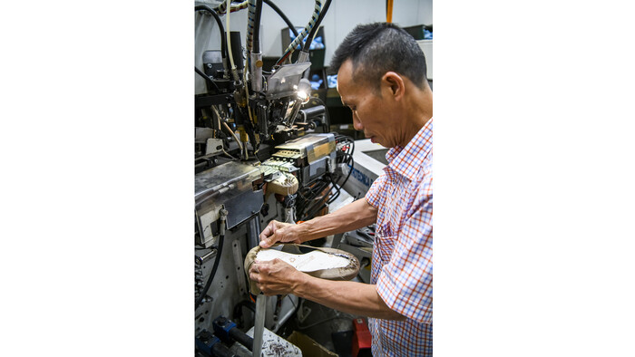 Kaeser reliably meets Mongrel Boots increased demand for compressed air