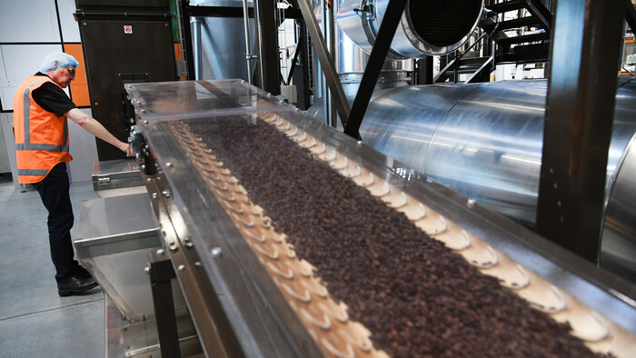 Kaeser delivers a reliable supply of food grade compressed air to Suntory Coffee