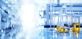 Air compressors also in laboratory use – Safe and oil-free compressed air supply from KAESER KOMPRESSOREN for the highest purity requirements across all areas of the chemical industry.